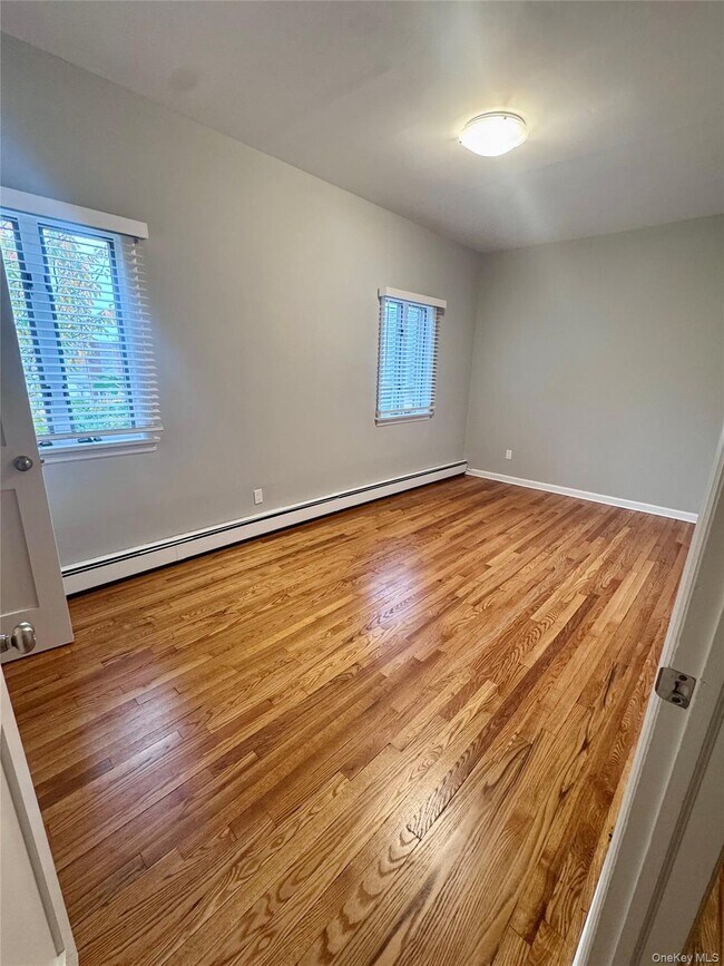 Building Photo - 68 Wolfle St