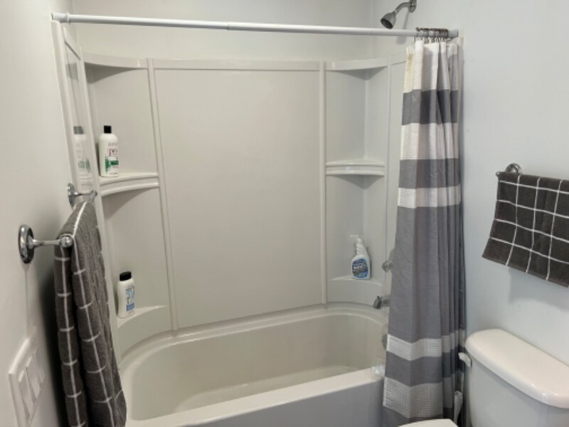 Building Photo - 1015 Calhoun St