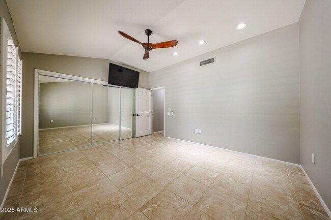 Building Photo - 13507 W Sky Hawk Dr