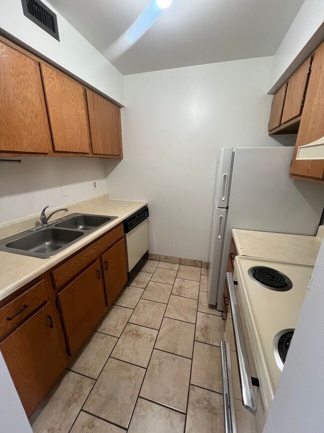 Interior Photo - Spring Garden Court