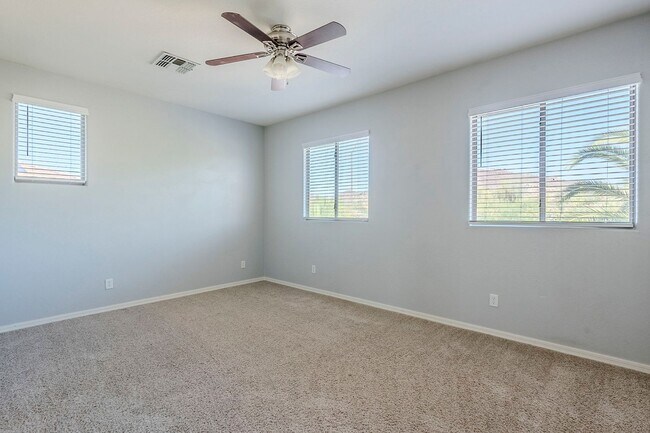 Building Photo - Stunning 4 bed 2.5 bath home with pool, in...