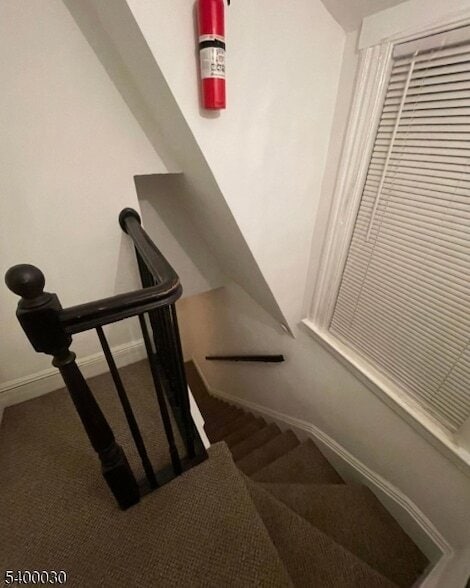 Building Photo - 169 Walnut St