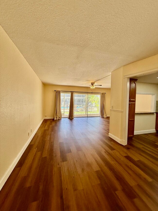Building Photo - 342 Southwind Dr
