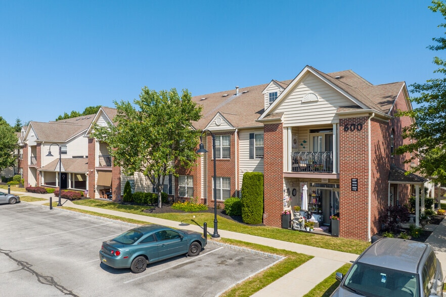 Amberley at Blue Bell 105 Amberley Dr Blue Bell PA 19422 Apartment