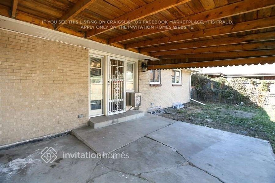 Building Photo - 2324 Fulton St