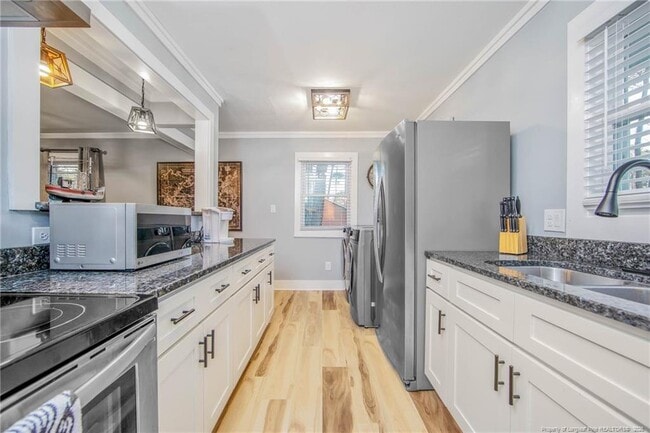 Building Photo - 6391 Bingham Pl