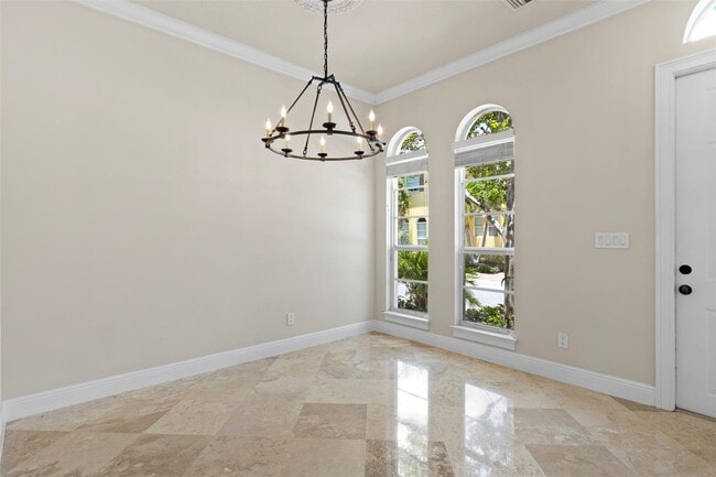 Building Photo - 105 Via Floresta Dr