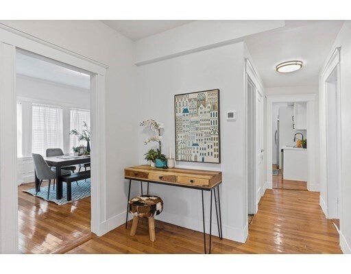 Building Photo - 50 Lithgow St