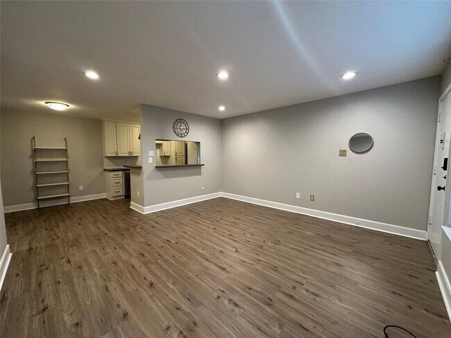 Building Photo - 2250 Bering Dr