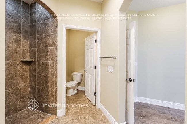 Building Photo - 2141 Bridgeport Cir