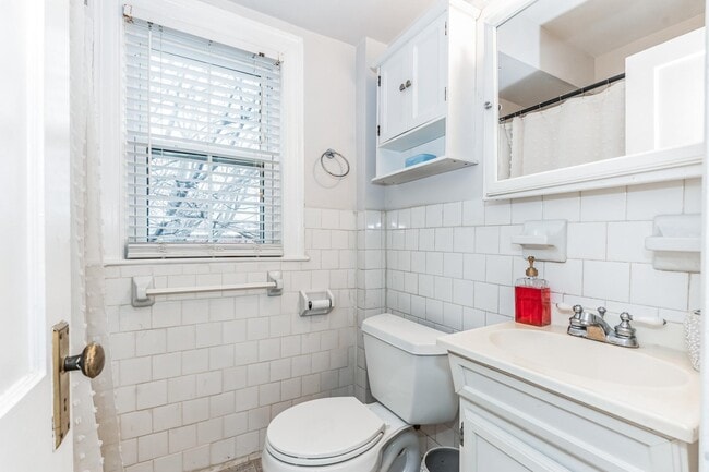 Building Photo - 2601 16th St S