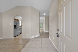 Building Photo - 18479 Sunrise Pines Dr