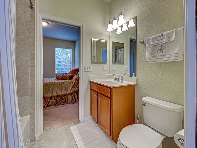 Building Photo - Stoneybrook at Venice; 4bd/2ba home