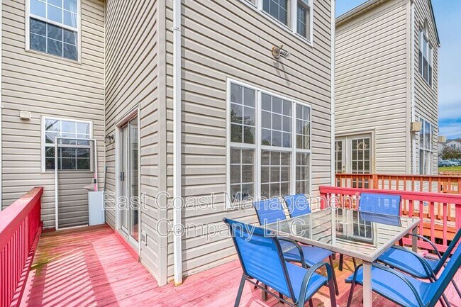 Building Photo - 403 Deer Hill Cir