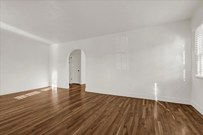 Building Photo - 1511 Middleton St