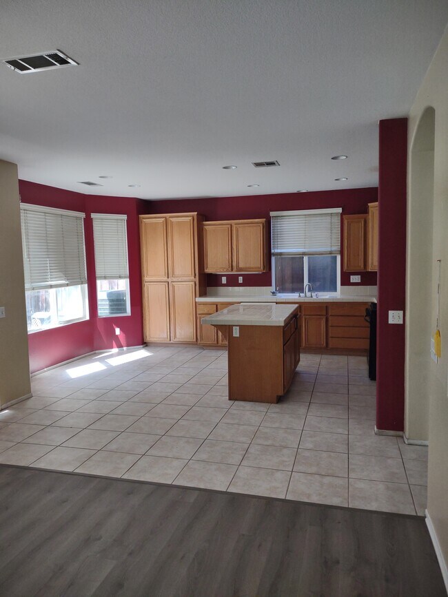 Building Photo - 40543 Chantemar Way