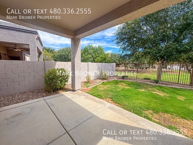 Building Photo - 1861 E Indigo Dr