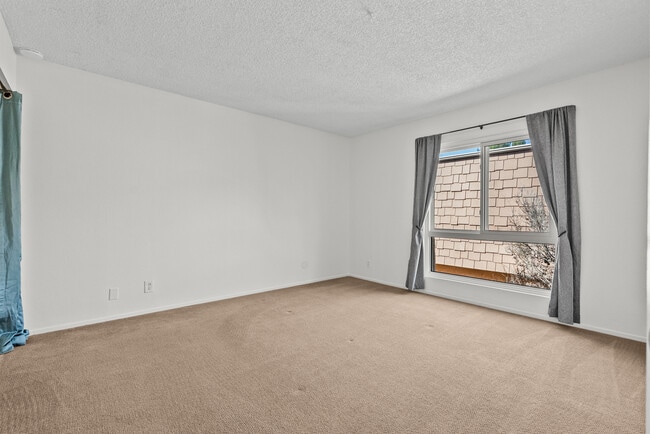 Building Photo - 4134 Yankee Dr