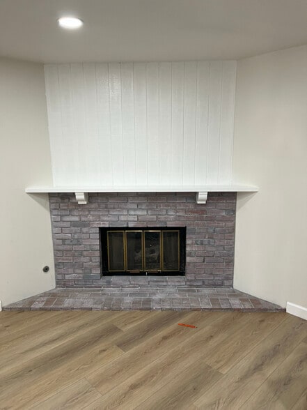 Building Photo - 8212 6th St