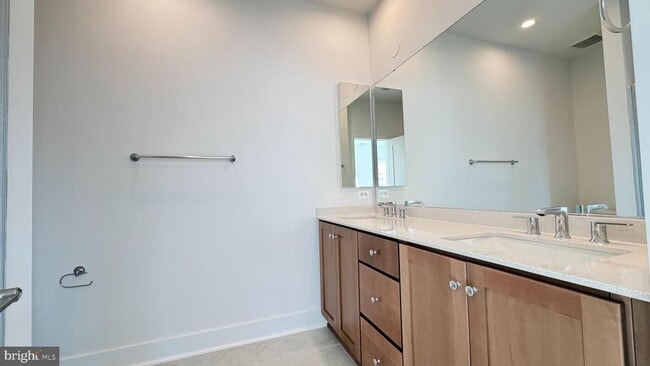 Building Photo - 2106 Henson Norris St