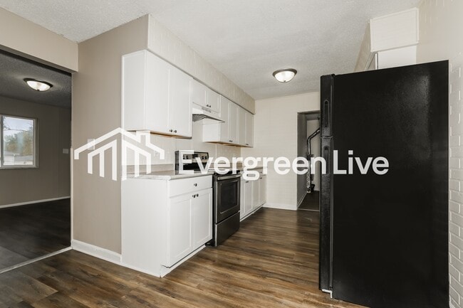 Building Photo - 4909 Hyperion Ct