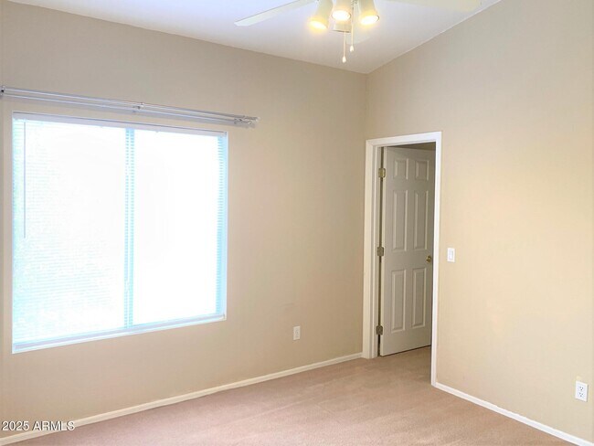Building Photo - 6281 W Corona Dr