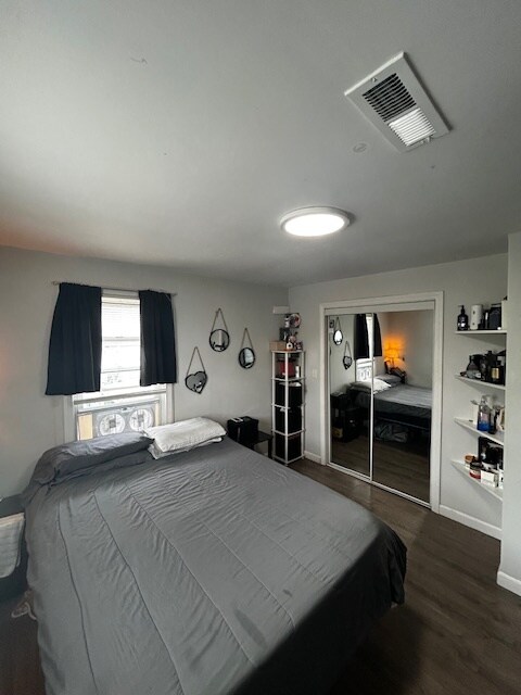 Building Photo - 329 Plainfield St