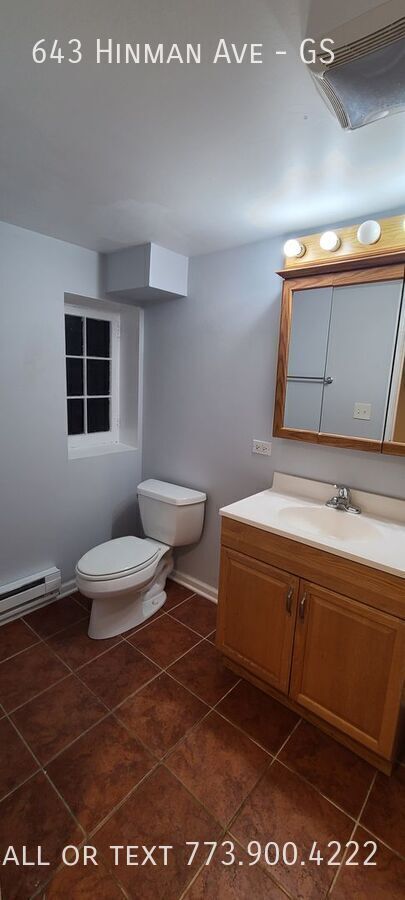 Building Photo - 643 Hinman Ave