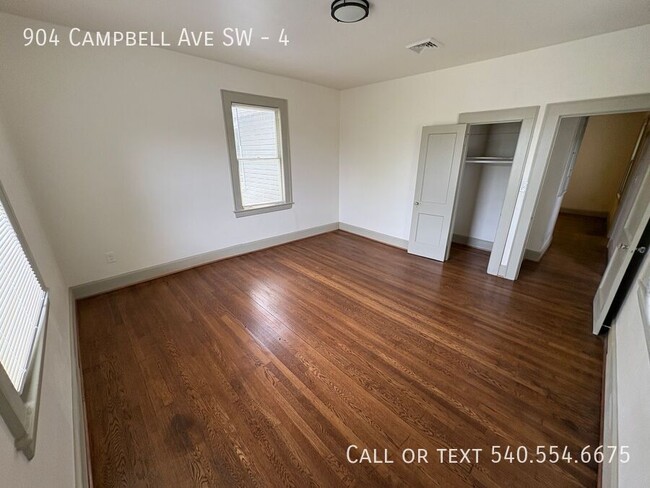Building Photo - 904 Campbell Ave SW