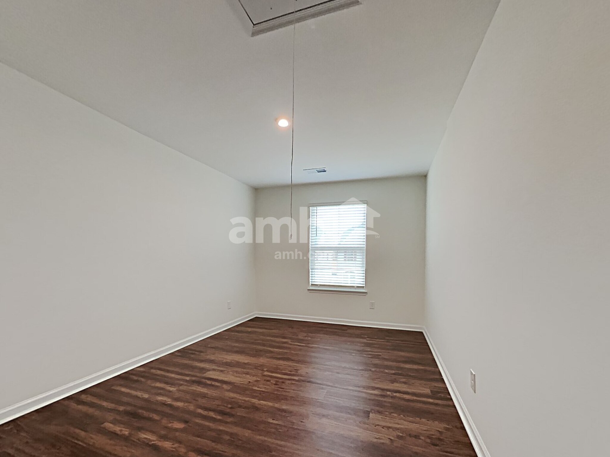 Building Photo - 5038 Twin River Dr
