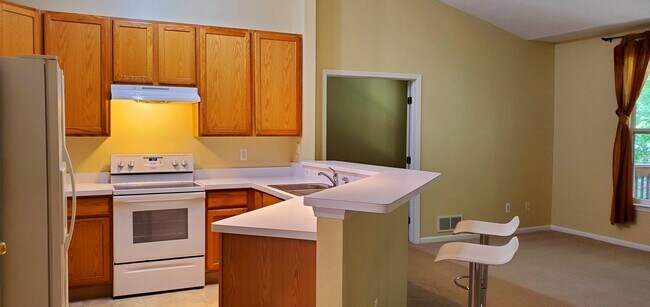 Building Photo - 1354 Fox Pointe Cir