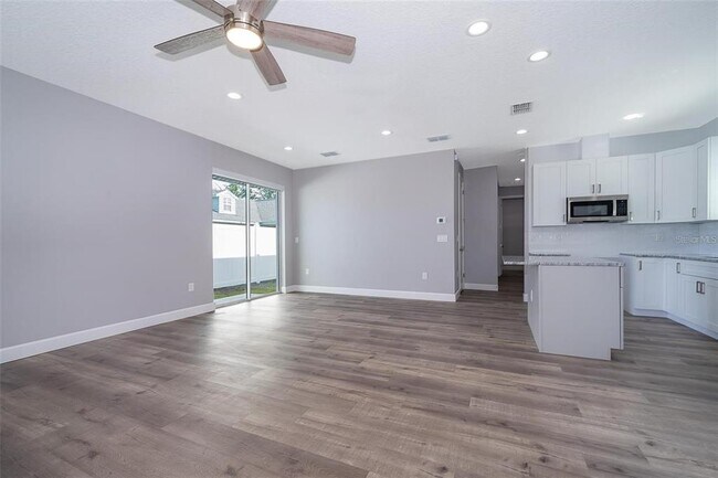 Building Photo - 617 S Grant St