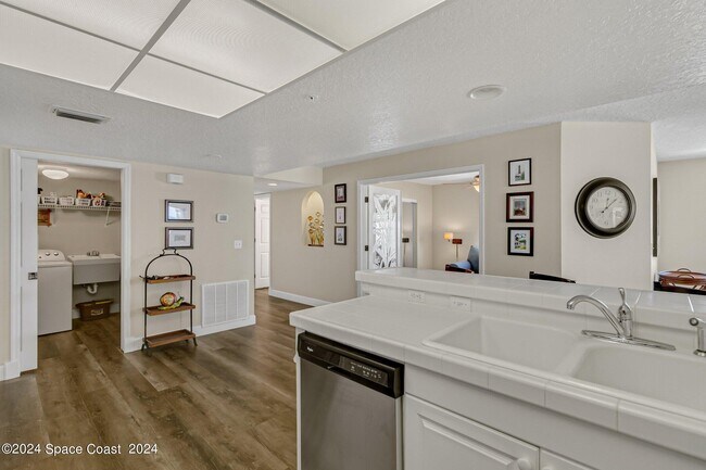 Building Photo - 2805 N Hwy A1A