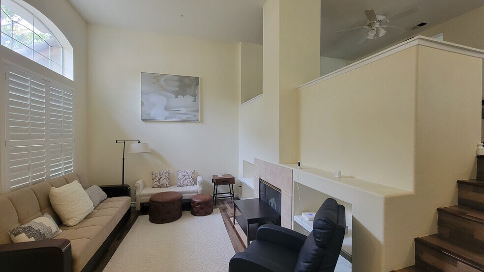 Building Photo - 10194 Wateridge Cir unit 152