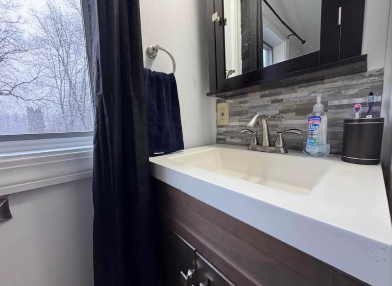 Building Photo - 18 Old Hollis Rd