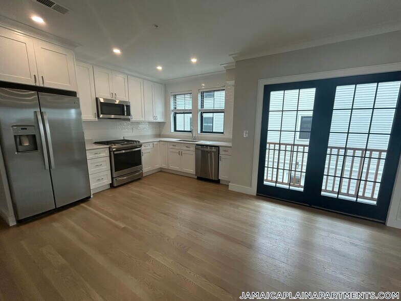 Building Photo - 279 Lamartine St