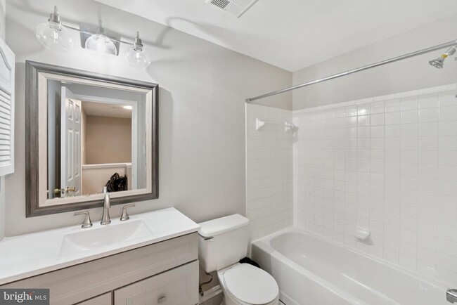Building Photo - 17762 Chipping Ct