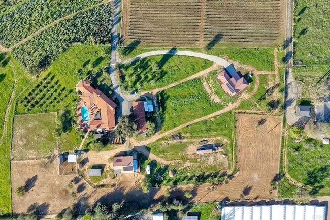 Building Photo - 29433 Cole Grade Rd