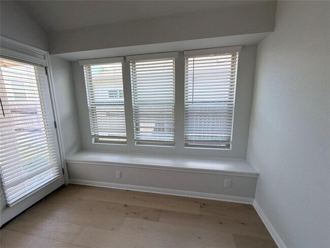 Building Photo - 2813 Hopi Path