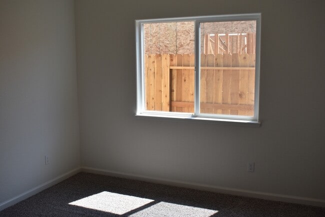 Building Photo - 4751 Irma Dr