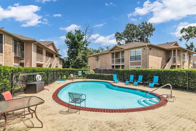 Building Photo - 1311 Antoine Dr