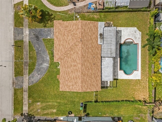 Building Photo - 6447 NW 22nd St