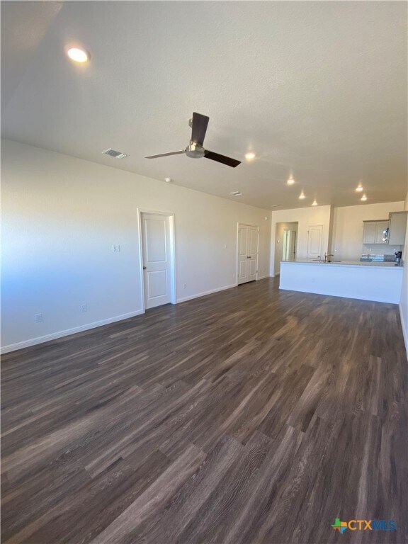Building Photo - 5813 Betty Lou Dr