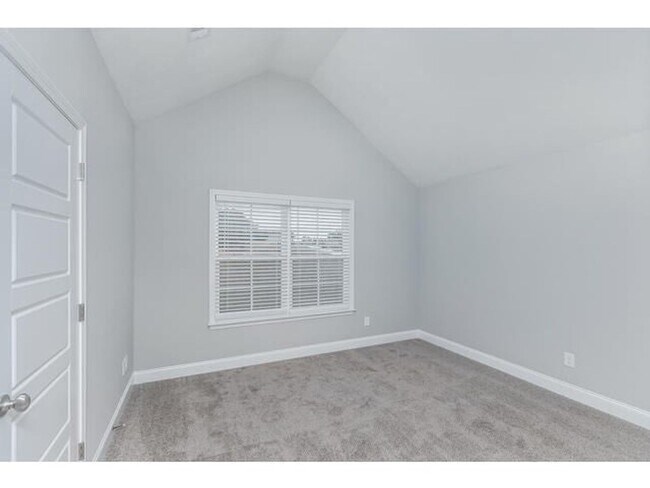 Building Photo - 210 Palisade Rdg