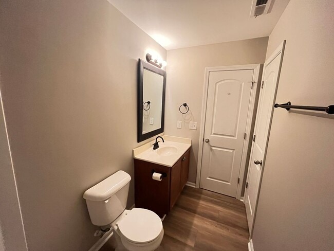 Building Photo - Pet Friendly, Three Bedroom with Bonus Room Home with Garage in Longs is Available Now!