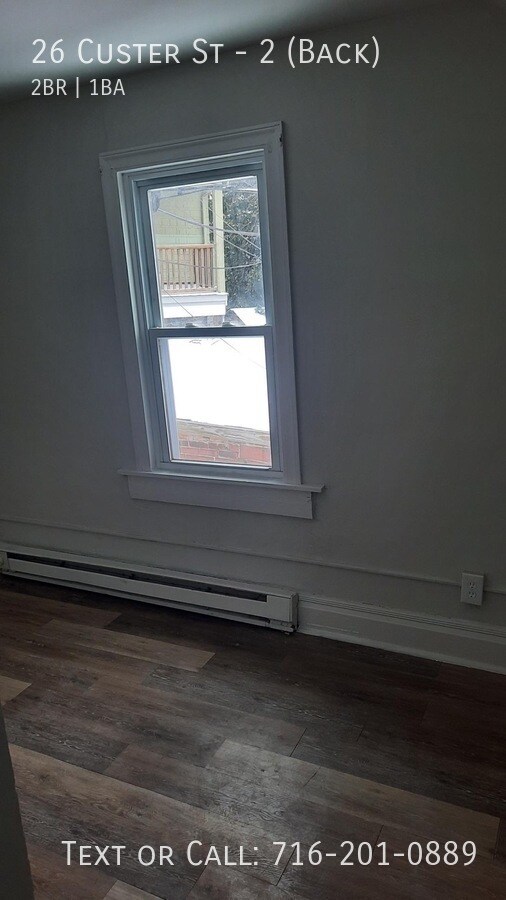 Building Photo - 26 Custer St