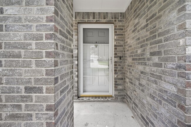 Building Photo - 10426 Briar Patch St