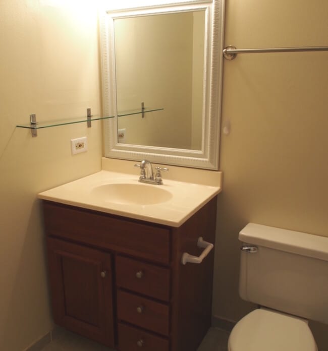 Building Photo - 6158 Knoll Way Dr