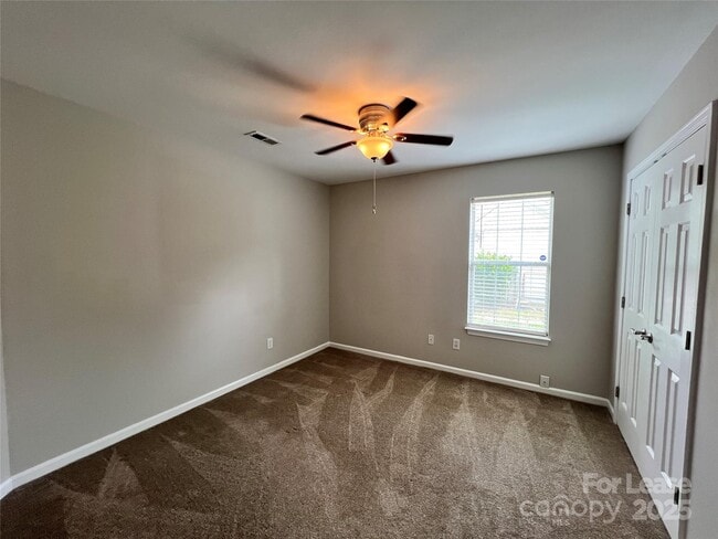 Building Photo - 209 Indian Paint Brush Dr