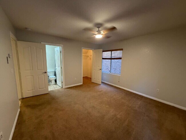 Building Photo - 3 Bed 3.5 Bath Summerlin - MOVE IN SPECIAL